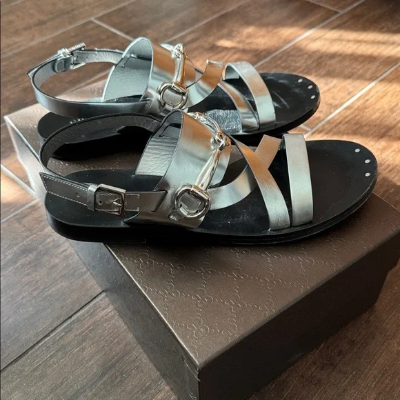 Gucci Metallic Silver Horsebit Sandals size 38.5 - Picture 3 of 7